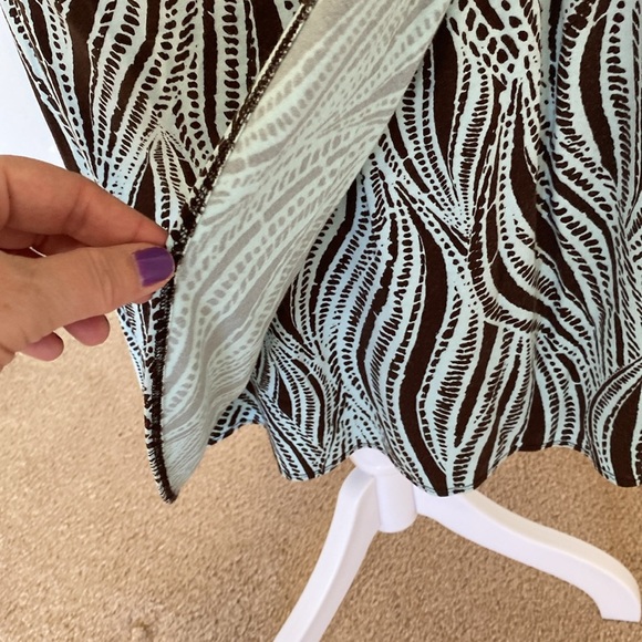 Tommy Bahama Brown and Blue Sheath Dress with V-Neck. Ruched at side. Size L. - Picture 8 of 14